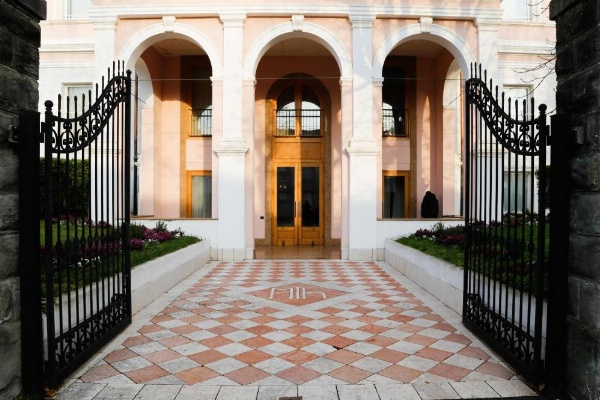 Greif Hotel Maria Theresia image 12